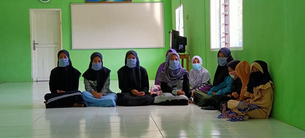 Educational Support for Orphanages During the Covid-19 Pandemic