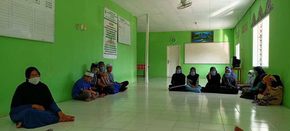 Educational Support for Orphanages During the Covid-19 Pandemic