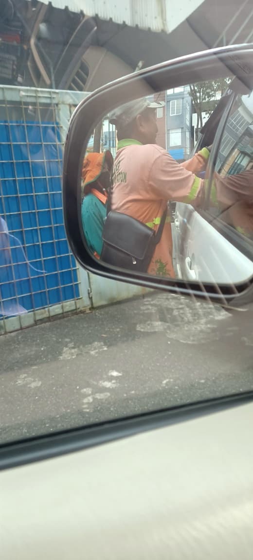 Community Support for Street Sweepers